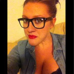 Meet your Posher, Jade